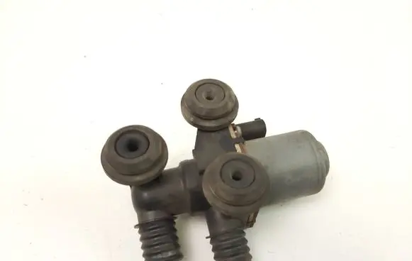 BMW 3 E46 Coolant heater control valve 64118369805 1147412144A