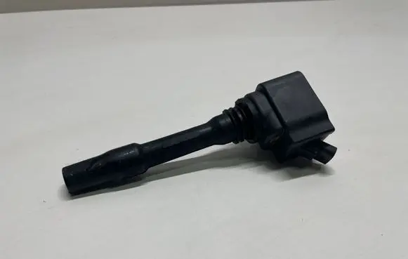 BMW 2 F46 High voltage ignition coil 8643360