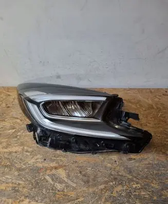 Toyota Aygo AB10 Headlight/headlamp