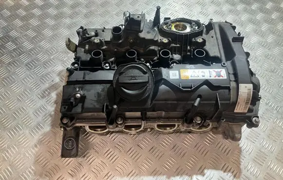 BMW X1 F48 F49 Rocker cam cover 