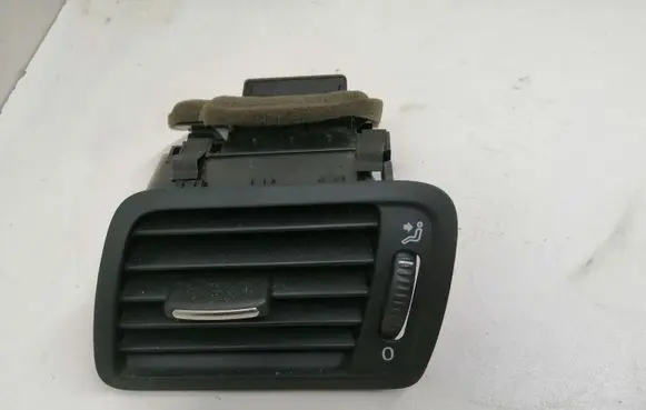Volkswagen PASSAT B6 Dash center air vent grill 3C1819701F P0108666 05703001