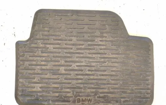 BMW 1 E81 E87 Rear floor mat 0429185 0429186 0429187