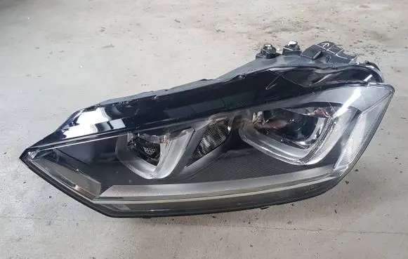 Volkswagen Golf Sportsvan Headlight/headlamp 517941751B 90056238 1701VF229J6F18