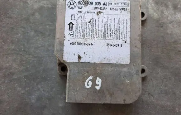 Volkswagen Golf IV Engine control unit/module 6Q0909605AJ 5WK43352 38040409