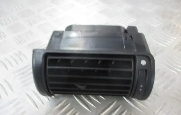 Audi A4 S4 B5 8D Dashboard air vent grill cover trim 