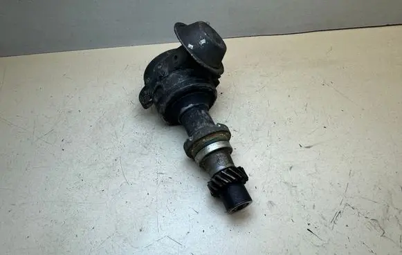 Volkswagen Golf II Spark distributor 050905205C 0237020156