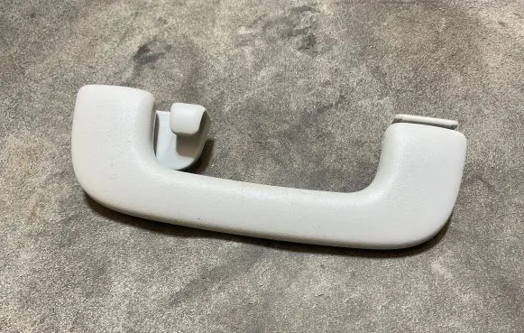Rear interior roof grab handle