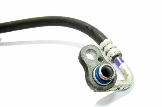 KIA Sorento Air conditioning (A/C) pipe/hose