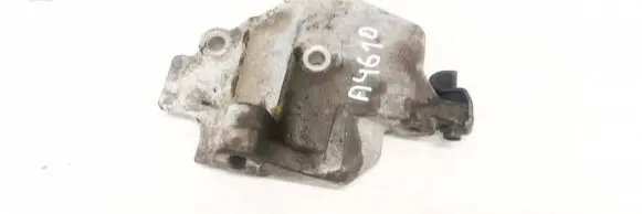 Honda Accord Engine mounting bracket