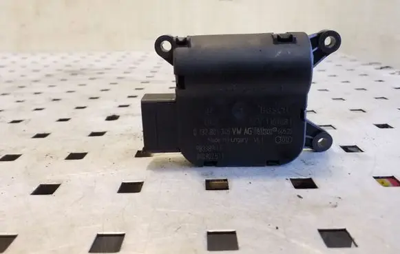 Audi TT TTS Mk2 Air flap motor/actuator 0132801345 1K0907511