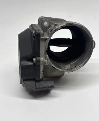 Volkswagen Touran I Throttle valve 03G128063A 0901062340