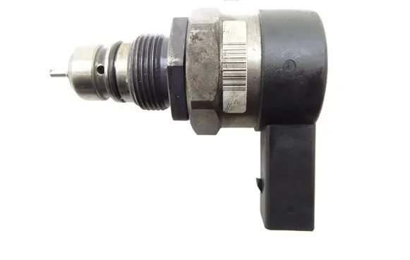 Mercedes-Benz ML W164 Fuel pressure sensor A6110780449 0281002494