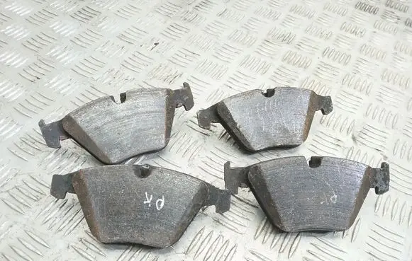 BMW 7 E65 E66 Brake pads (front) 