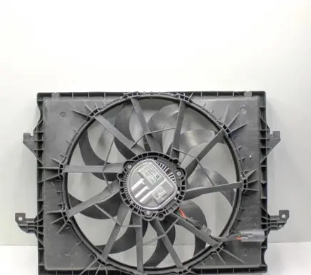 Dodge RAM Radiator cooling fan shroud 68268606AC