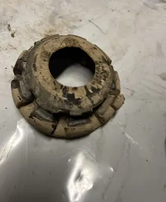 Jeep Grand Cherokee (WJ) Front coil spring rubber mount 