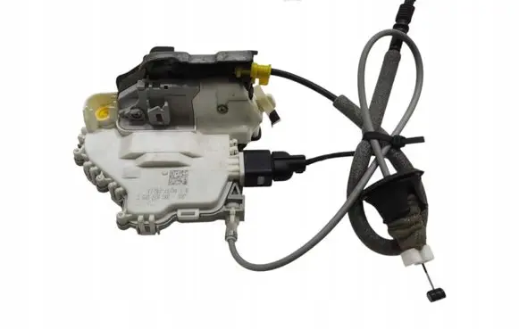 Audi Q5 SQ5 Front door lock 8X1837015C