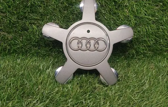 Audi A6 S6 C7 4G Original wheel cap 4F0601165 4F0601165N