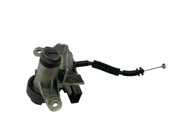Audi A8 S8 D3 4E Tailgate exterior lock 4E0827573