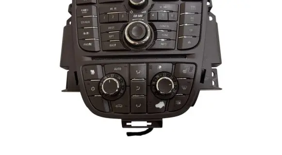 Head unit multimedia control