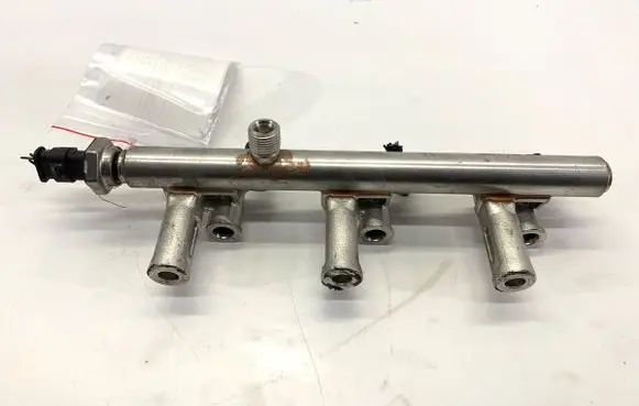 Fuel main line pipe