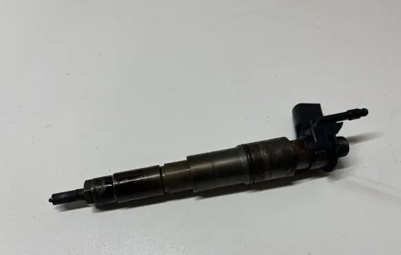 BMW 5 E60 E61 Fuel injector 0445115