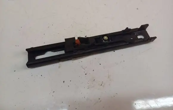 Peugeot 308 Seat belt adjustment rail 