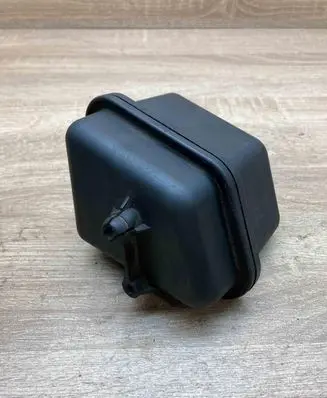 Volkswagen PASSAT B6 Vacuum air tank 03G129808 KYS