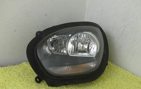 Mini Cooper Countryman F60 Headlight/headlamp 7390147