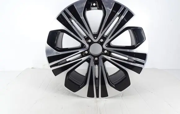Mercedes-Benz E W214 Original wheel cap A2144012400