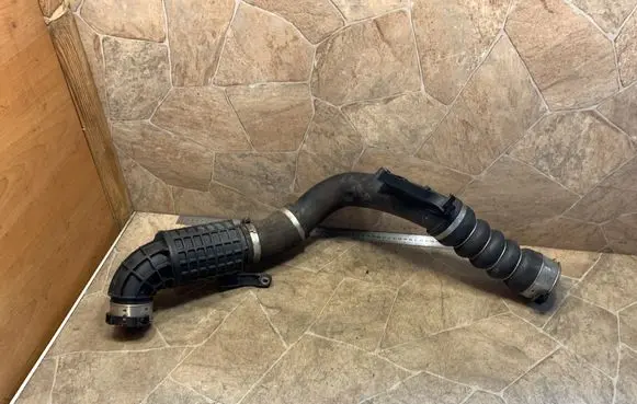 BMW 2 F46 Intercooler hose/pipe