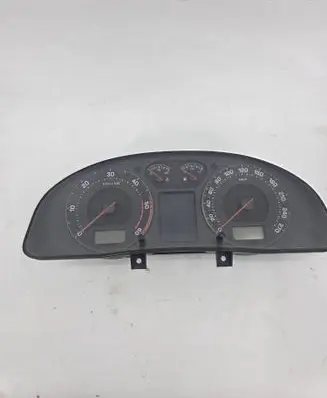 Skoda Superb B5 (3U) Speedometer (instrument cluster) 110080115 3U0920840A