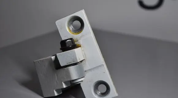 BMW X3 F25 Front door lower hinge 