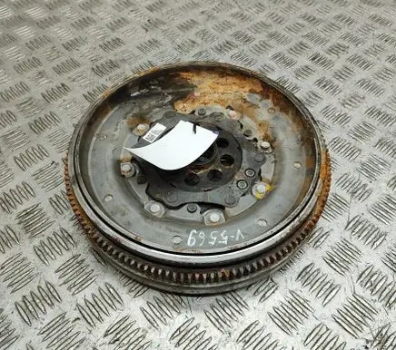 Audi Q3 F3 Flywheel 05L105266J