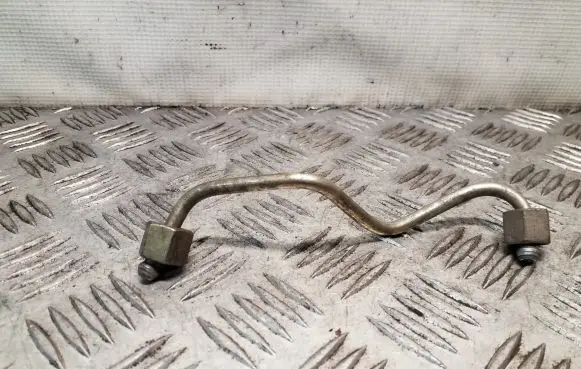Fuel injector supply line/pipe