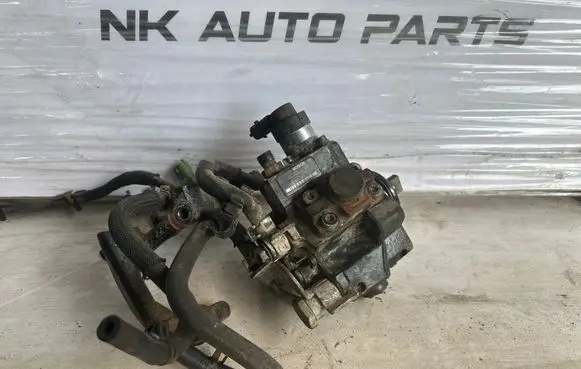 Toyota Auris E180 Fuel injection high pressure pump 0445010460 221000N030 6962144