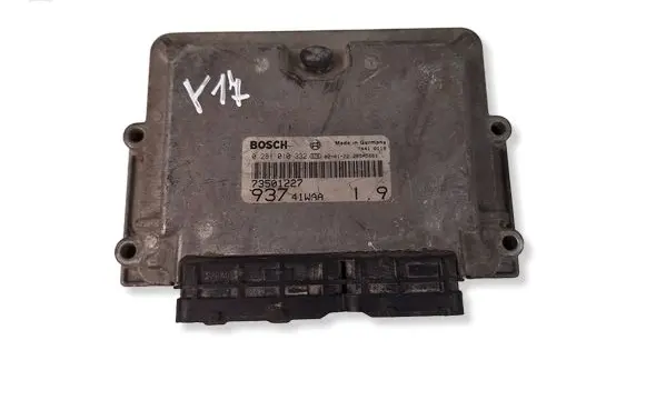 Alfa Romeo 147 Engine control unit/module 73501227 0281010332