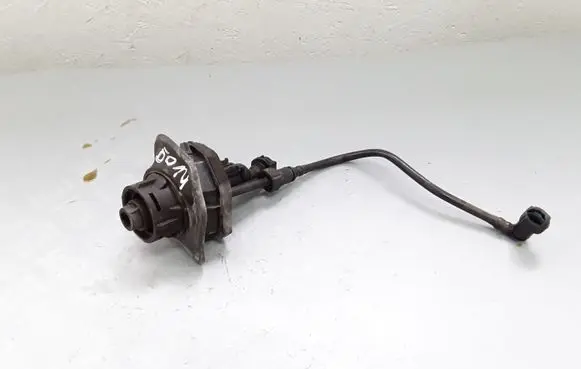 Nissan Navara D40 Clutch master cylinder 6G917A543BC