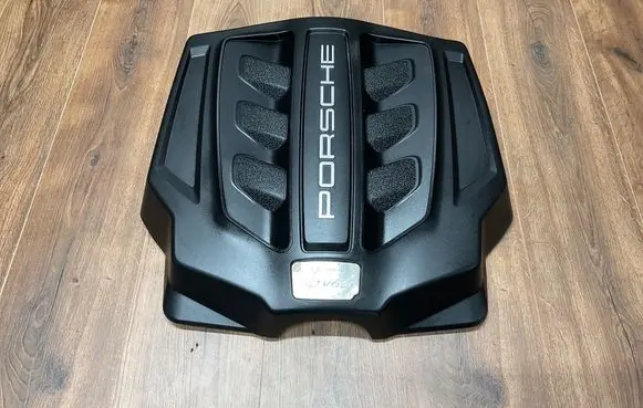 Porsche Macan (95B) Engine cover (trim) 95B103925D