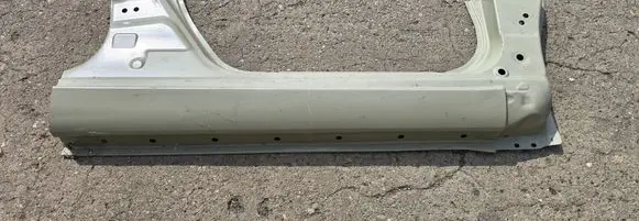 Suzuki Swift II Sill