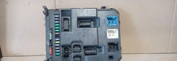Citroen DS3 Comfort/convenience module 9666952280
