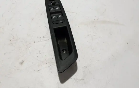 Citroen C4 III e-C4 Electric window control switch 98788264ZD