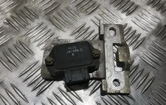 Opel Astra F Ignition amplifier control unit 90360315 80334f3294