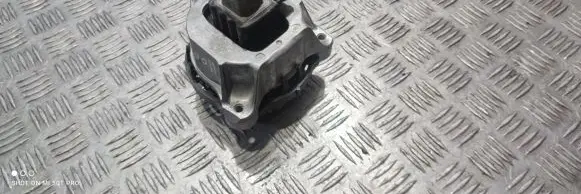 BMW 5 F10 F11 Engine mount bracket 3618857