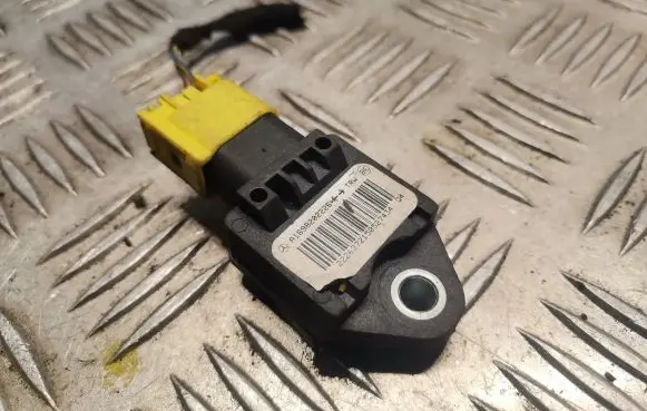 Mercedes-Benz A W169 Airbag deployment crash/impact sensor 1698202226