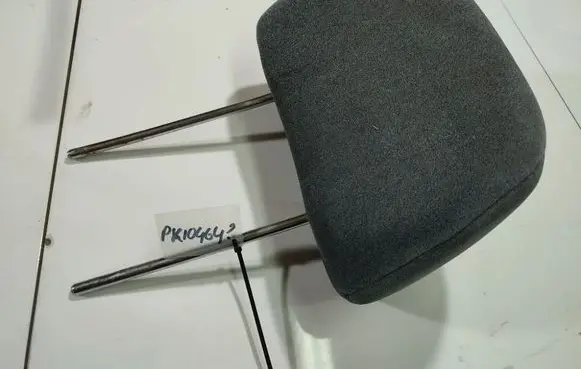 Opel Zafira B Front seat headrest 