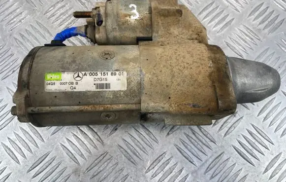 Mercedes-Benz CLS C219 Starter motor A0051518901 D7G15