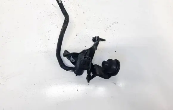 Renault Laguna III Turbo solenoid valve 8200762597