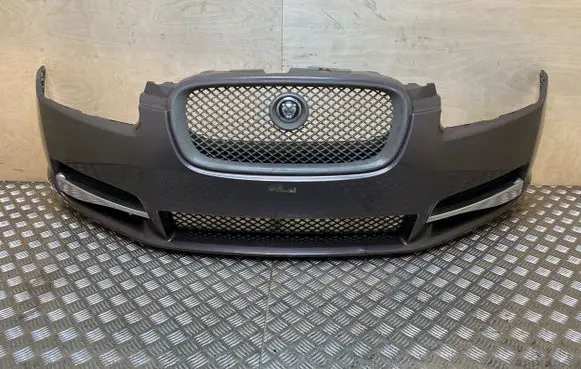 Jaguar XF X250 Front bumper 8X2317C831