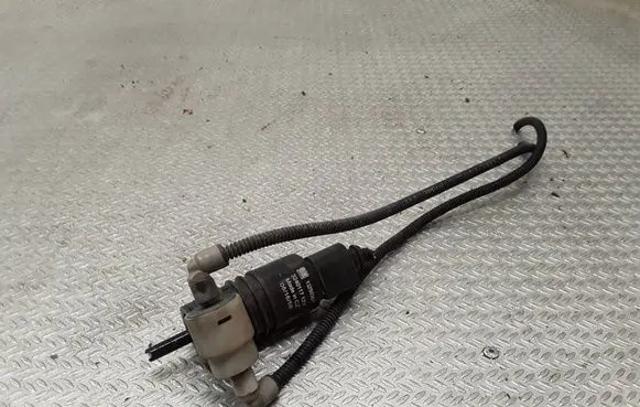 Windscreen/windshield washer pump