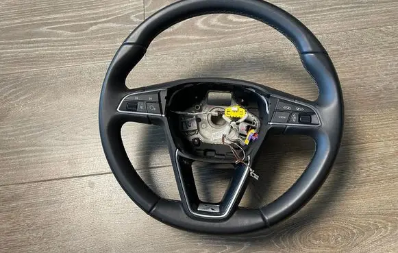 Seat Tarraco Steering wheel 5FJ419091B
